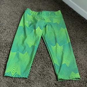 Athletic crop leggings
